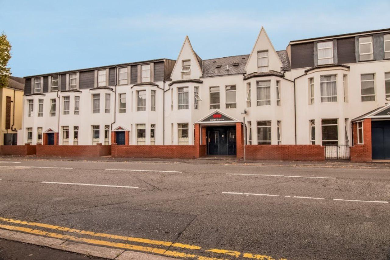 Oyo Flagship Cardiff Central Hotel Exterior photo